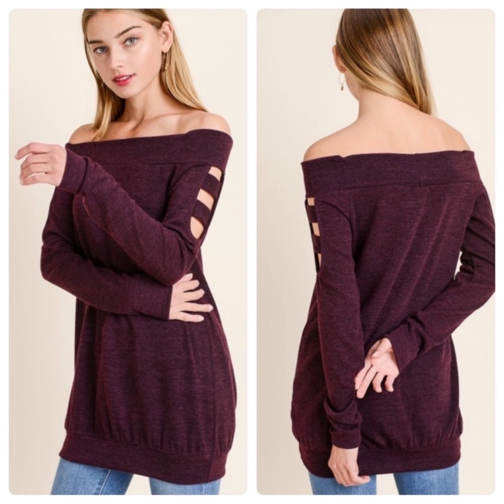 NWT Hot 🔥 and NEW off shoulder date night light weight sweater Size S & M
